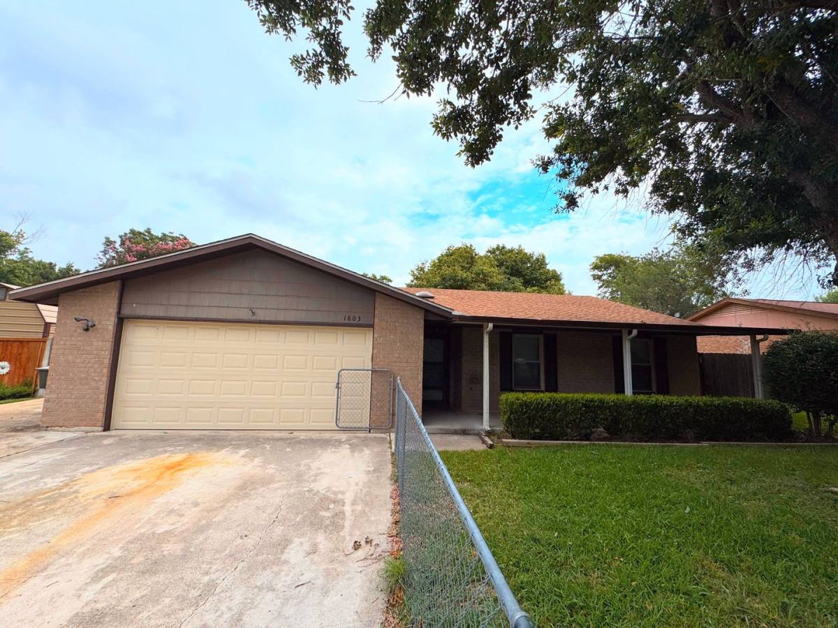 House for rent at 1803 Fairway Dr, Killeen, TX 76549