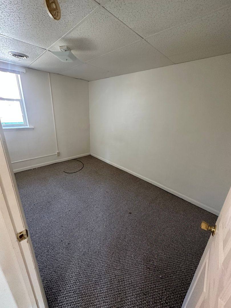 Apartment for rent at 112 S Broad St, Grove City, PA 16127