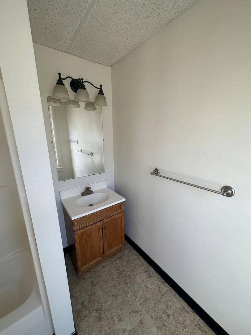 Apartment for rent at 112 S Broad St, Grove City, PA 16127