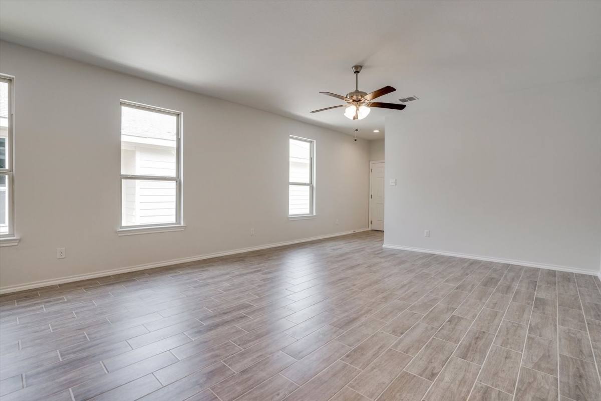 House for rent at 2330 Aspen Hill Dr, Forney, TX 75126