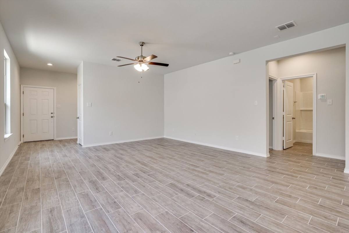 House for rent at 2330 Aspen Hill Dr, Forney, TX 75126