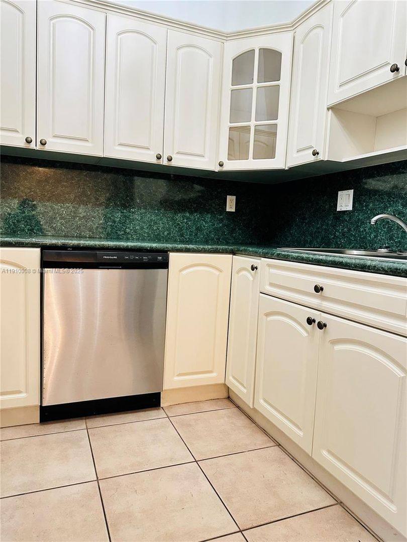 House for rent at 1101 NW 134th Place, Miami, FL 33182