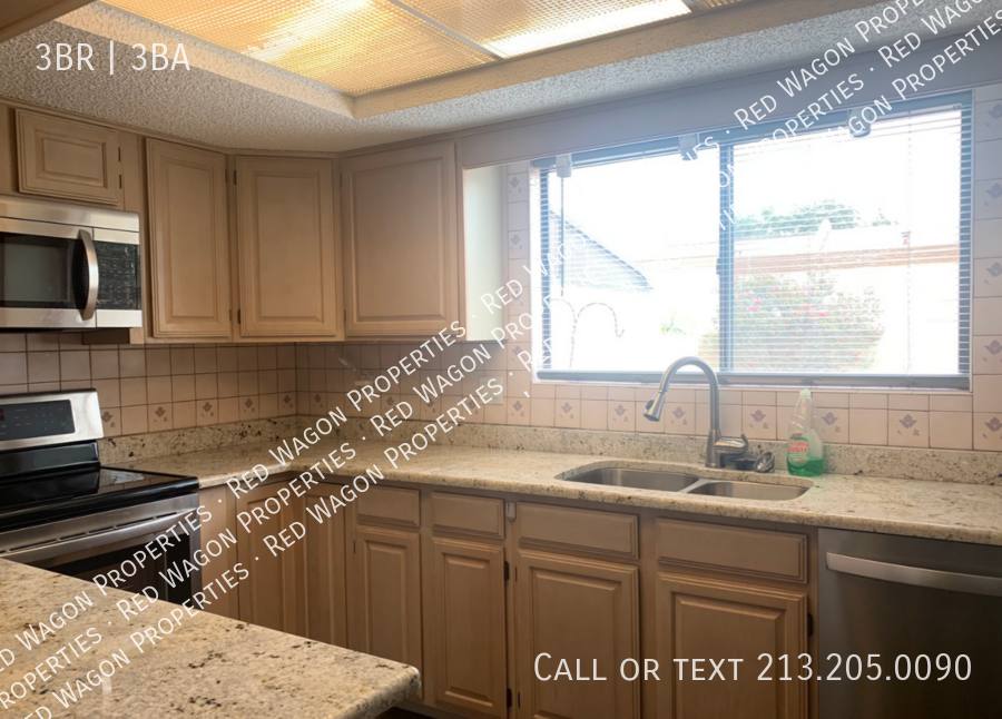 Townhouse for rent at 5838 Royal Bend, San Antonio, TX 78239