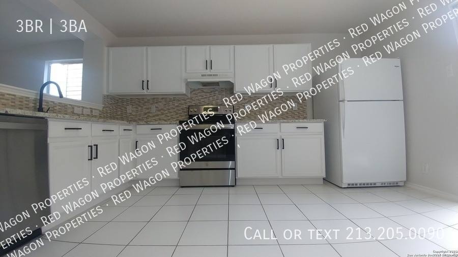 House for rent at 111 Cindy Lou Dr, San Antonio, TX 78249