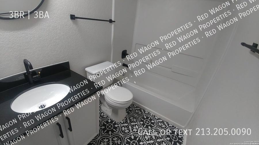 House for rent at 111 Cindy Lou Dr, San Antonio, TX 78249