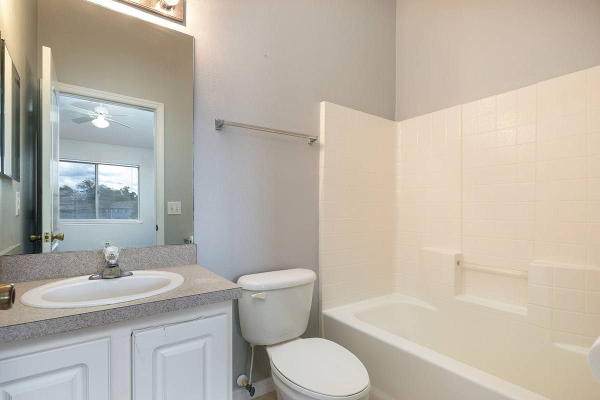 Townhouse for rent at 425 Wilton Circle, Sanford, FL 32773