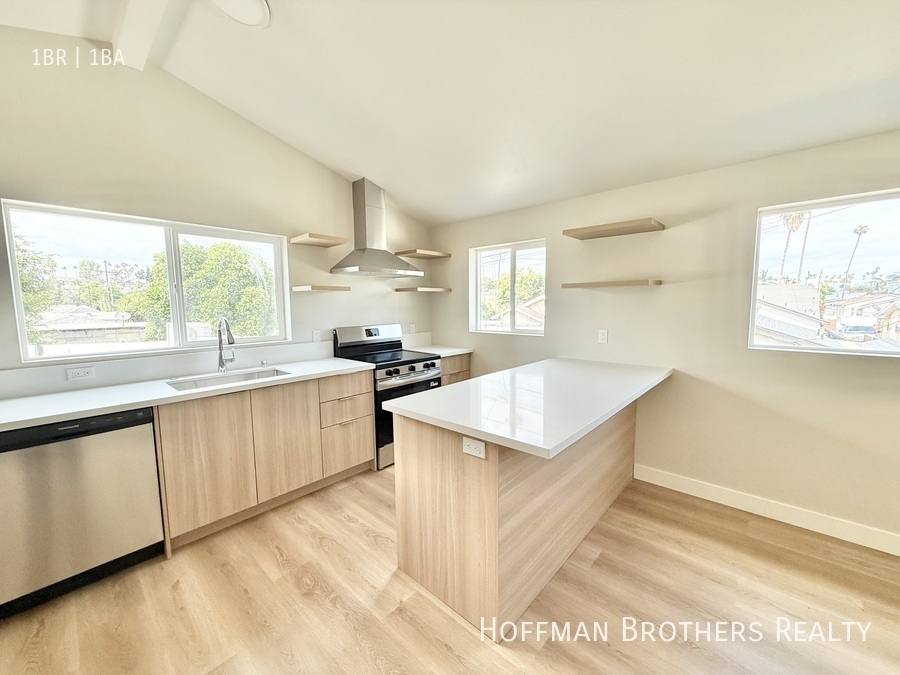 Apartment for rent at 3018 7 8 9th Ave, Los Angeles, CA 90018