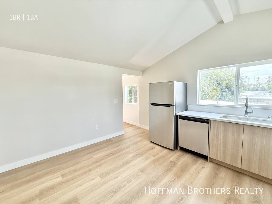 Apartment for rent at 3018 7 8 9th Ave, Los Angeles, CA 90018