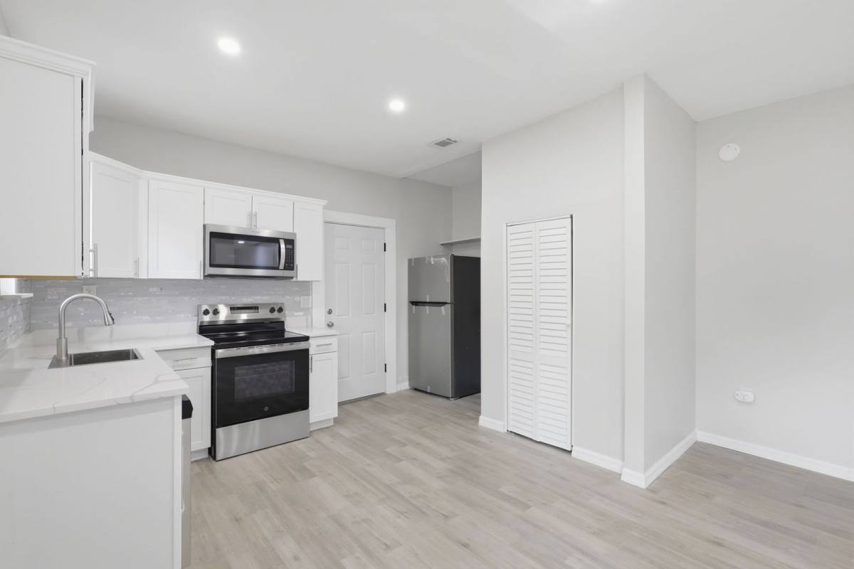 House for rent at 727 Wood St, Deland, FL 32724
