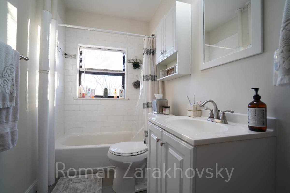 Apartment for rent at 431 Broadway, Somerville, MA 02145
