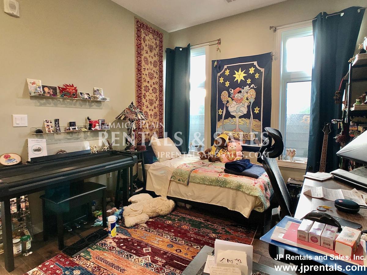 Apartment for rent at 45 Burnett St #404, Jamaica Plain, MA 02130