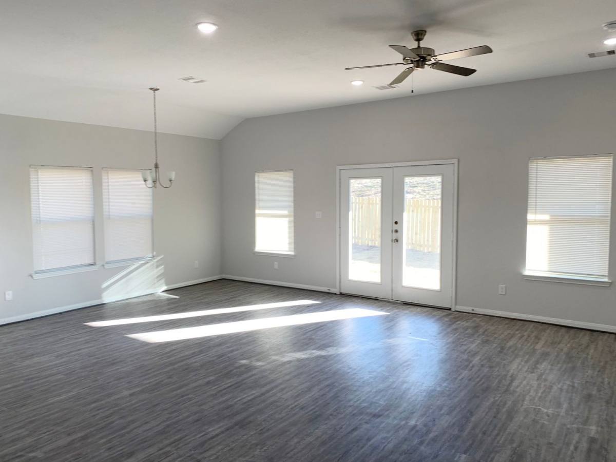 House for rent at 22423 Woodlake Rd, Huffman, TX 77336