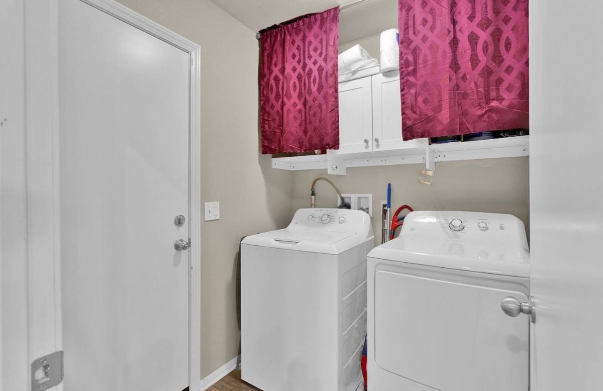 House for rent at 2212 Falcon Dr, Barstow, CA 92311