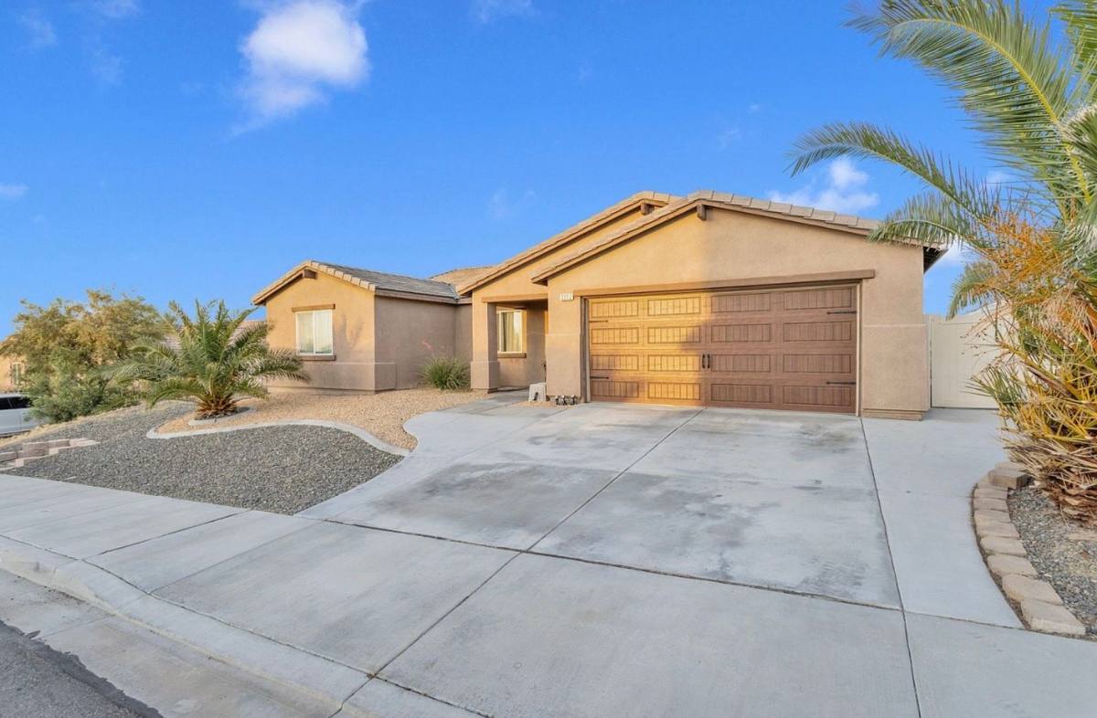 House for rent at 2212 Falcon Dr, Barstow, CA 92311