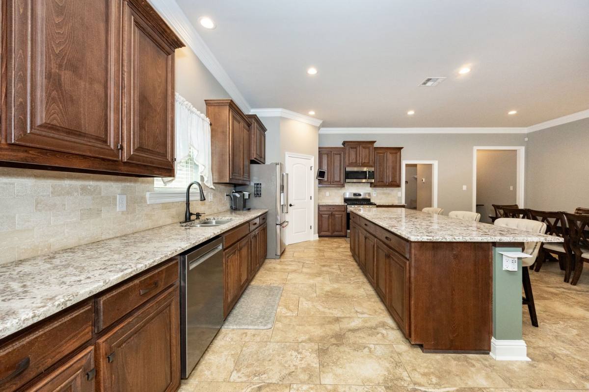 House for rent at 812 Beaumont Dr, Gonzales, LA 70737