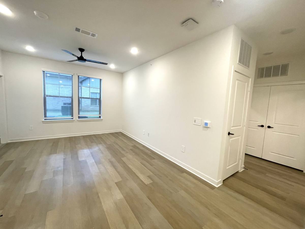 Apartment for rent at 601 Graham Dr, Sherman, TX 75092