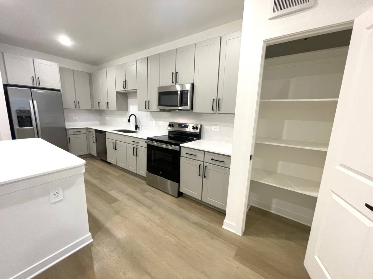 Apartment for rent at 601 Graham Dr, Sherman, TX 75092
