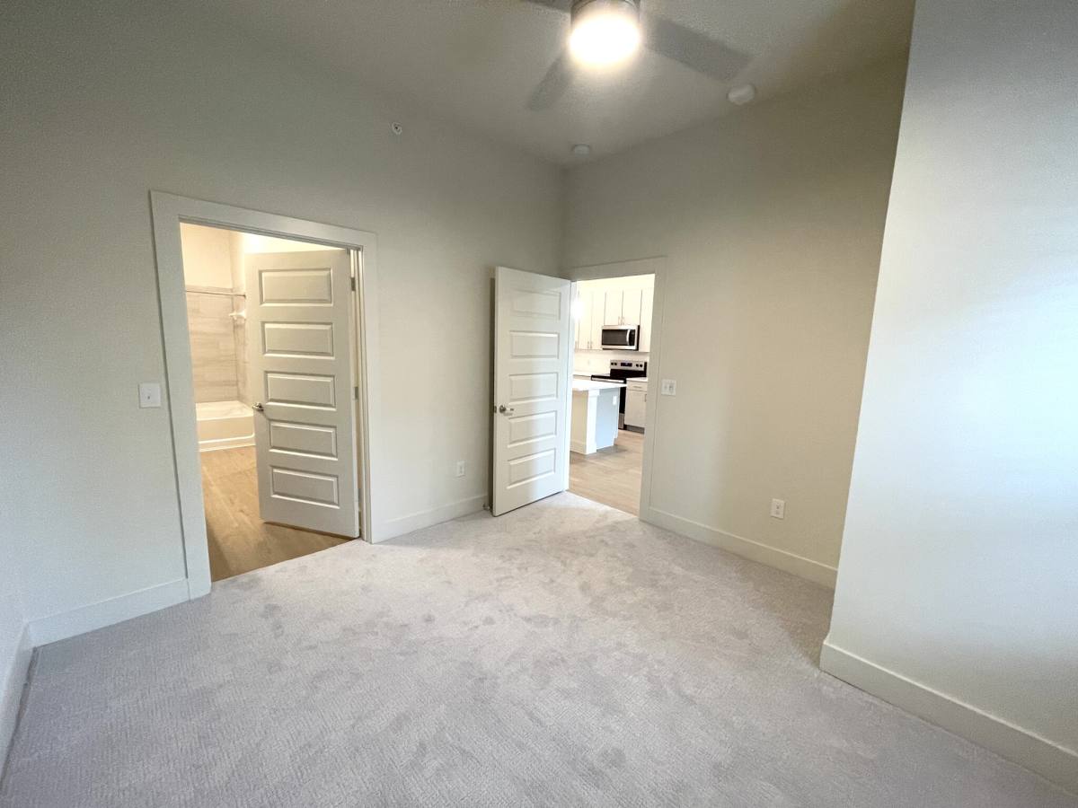 Apartment for rent at 1350 W Taylor St, Sherman, TX 75092