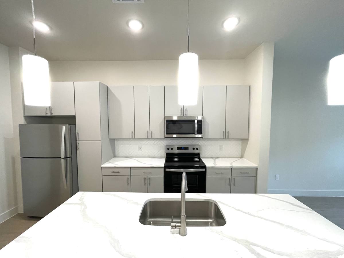 Apartment for rent at 1350 W Taylor St, Sherman, TX 75092