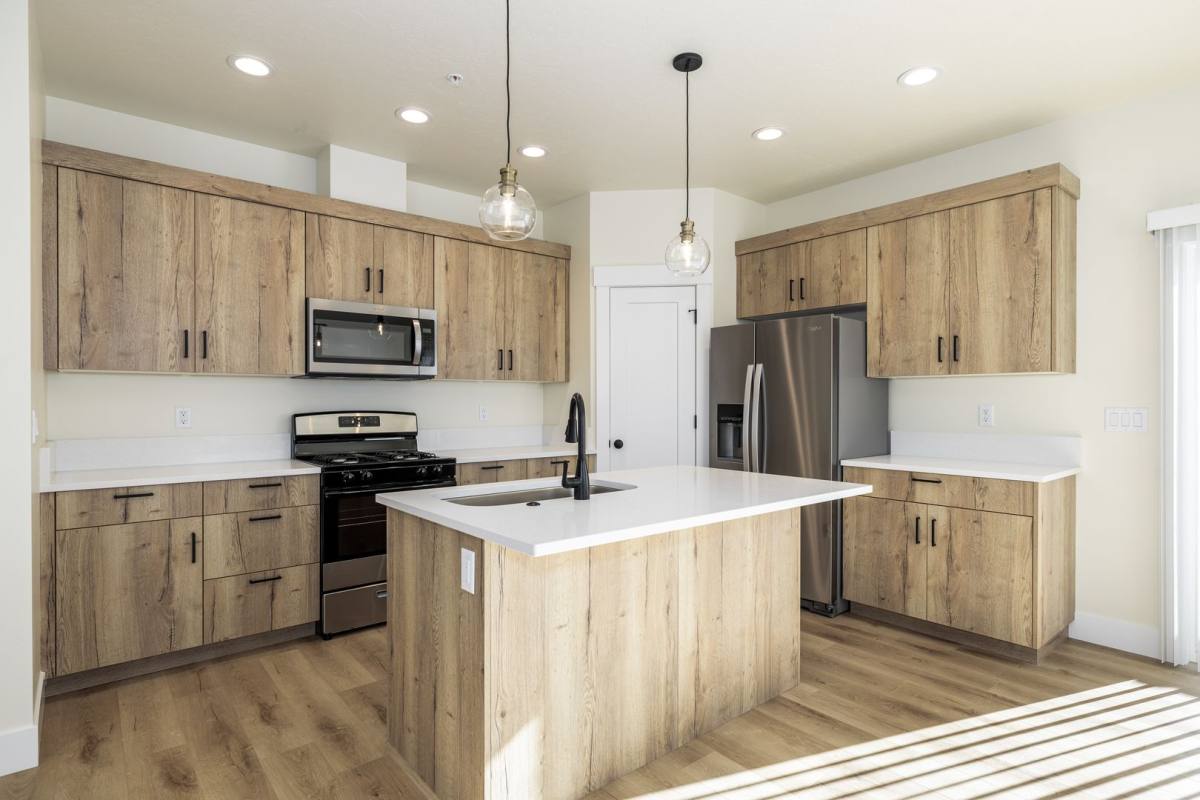 Apartment for rent at 3322 N Cole Rd, Boise, ID 83704