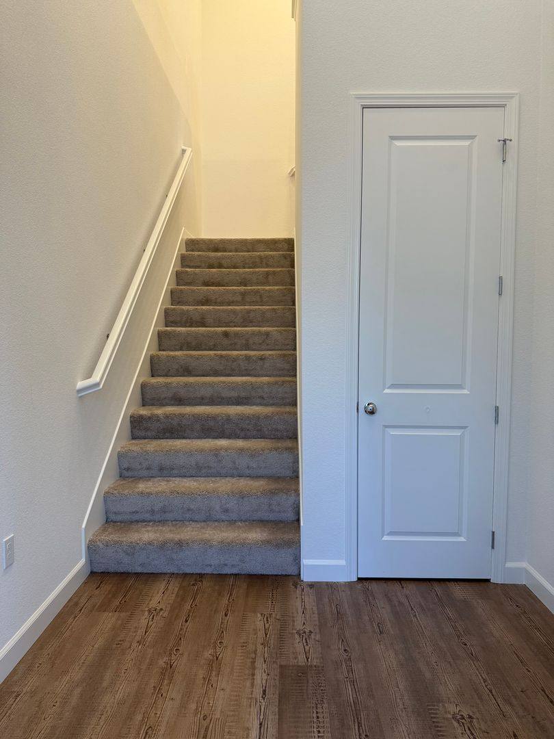 Townhouse for rent at 2402 Shore Vista, Fairfield, CA 94533