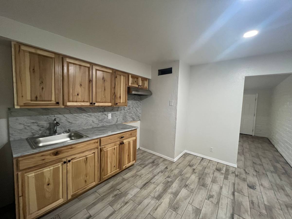 Apartment for rent at 109 E Alturas, Tucson, AZ 85705