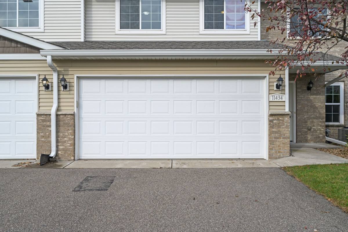 Townhouse for rent at 11433 Town Center Dr NE, Saint Michael, MN 55376