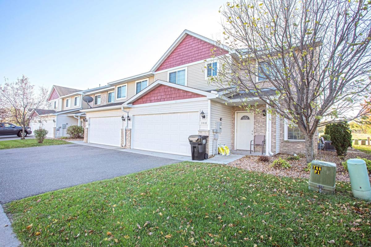 Townhouse for rent at 11433 Town Center Dr NE, Saint Michael, MN 55376