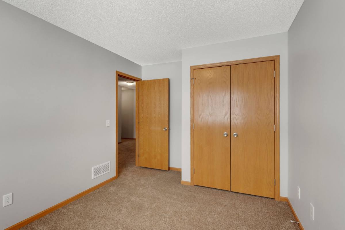 Townhouse for rent at 11433 Town Center Dr NE, Saint Michael, MN 55376