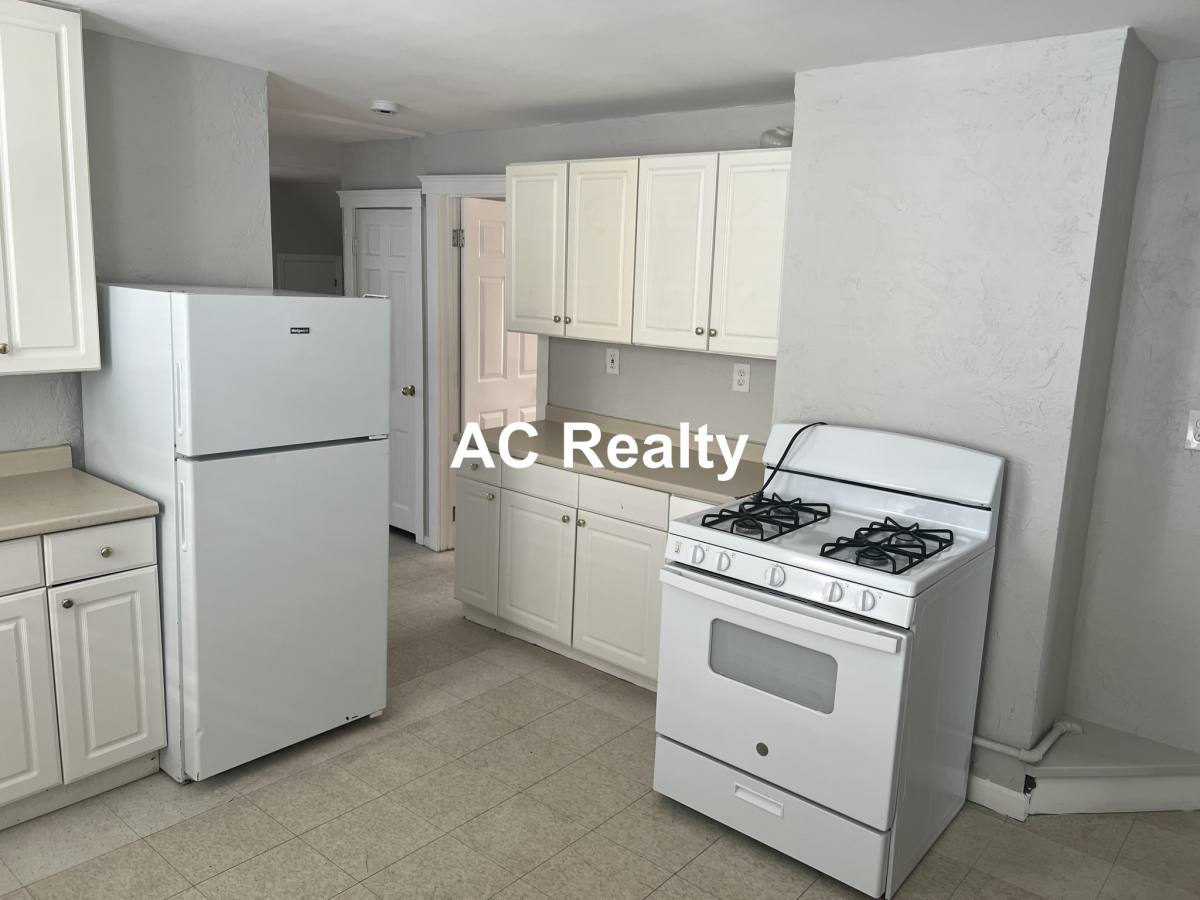 Apartment for rent at 27 Warren Ave #3, Malden, MA 02148