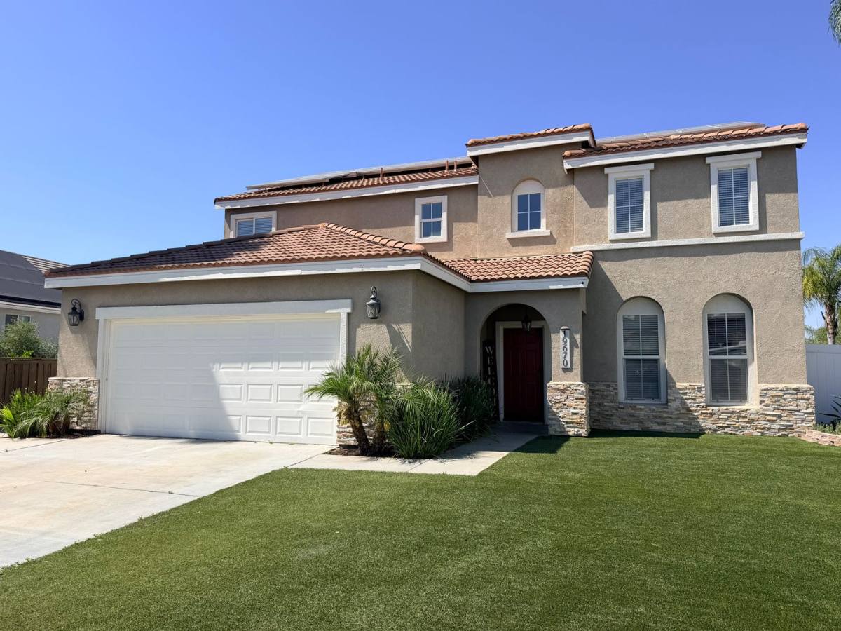 House for rent at 19670 John F Kennedy Dr, Riverside, CA 92508