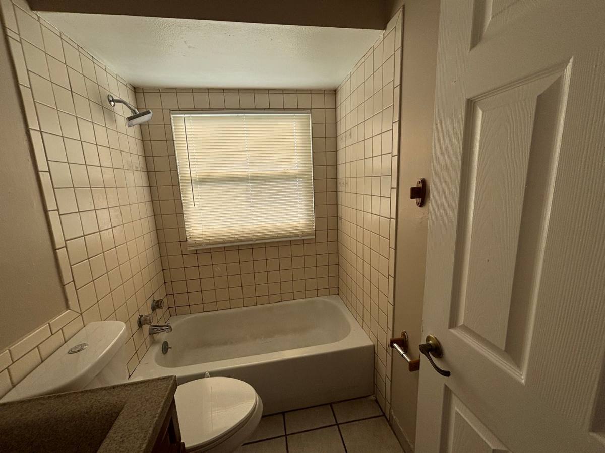 House for rent at 6118 Hancock Ave, Saint Louis, MO 63134