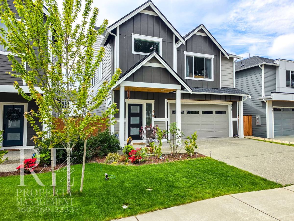 House for rent at 1935 Rustling Fir Lane NW, Silverdale, WA 98383