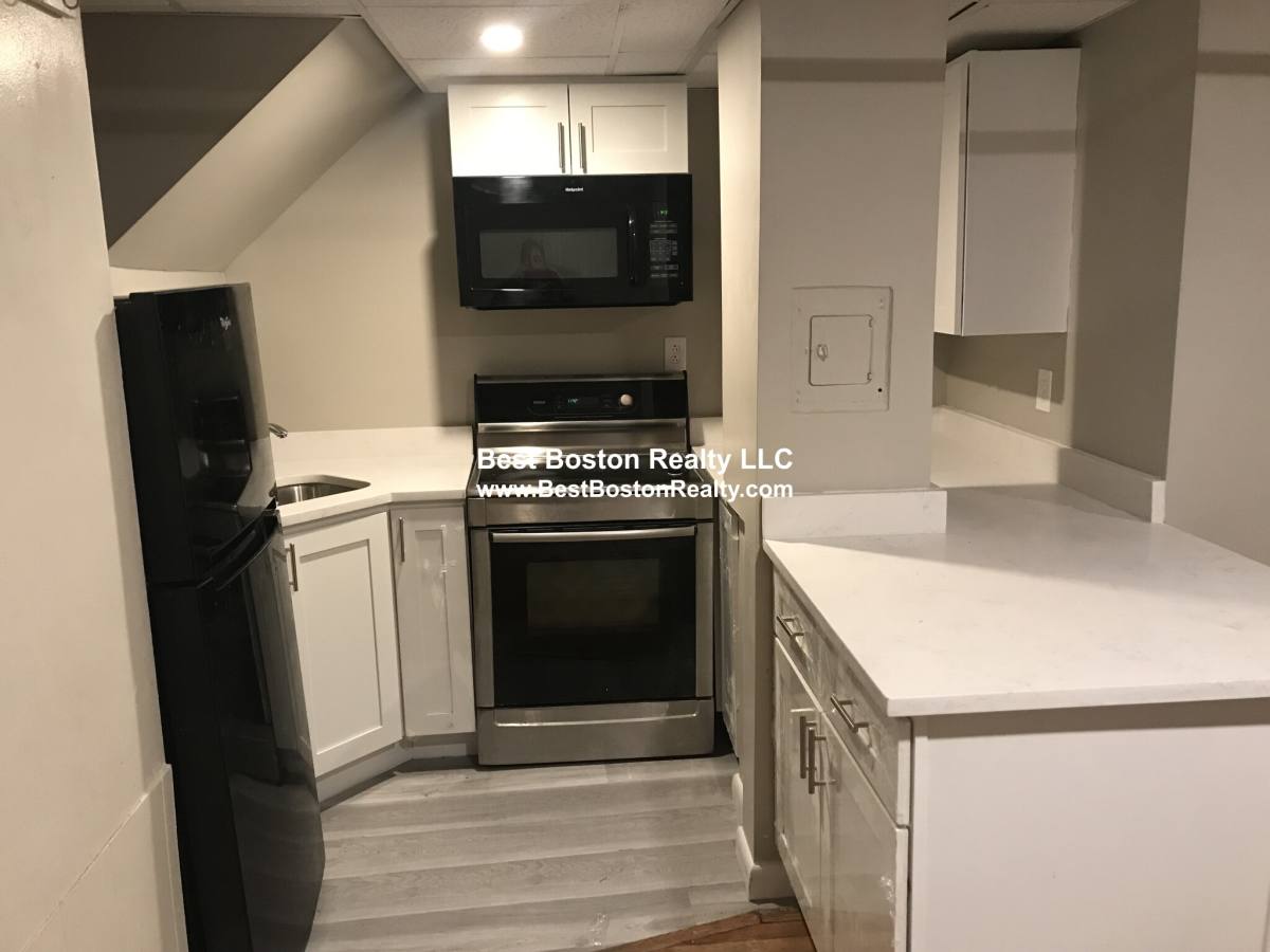 Apartment for rent at 15 Aberdeen #AB, Boston, MA 02215