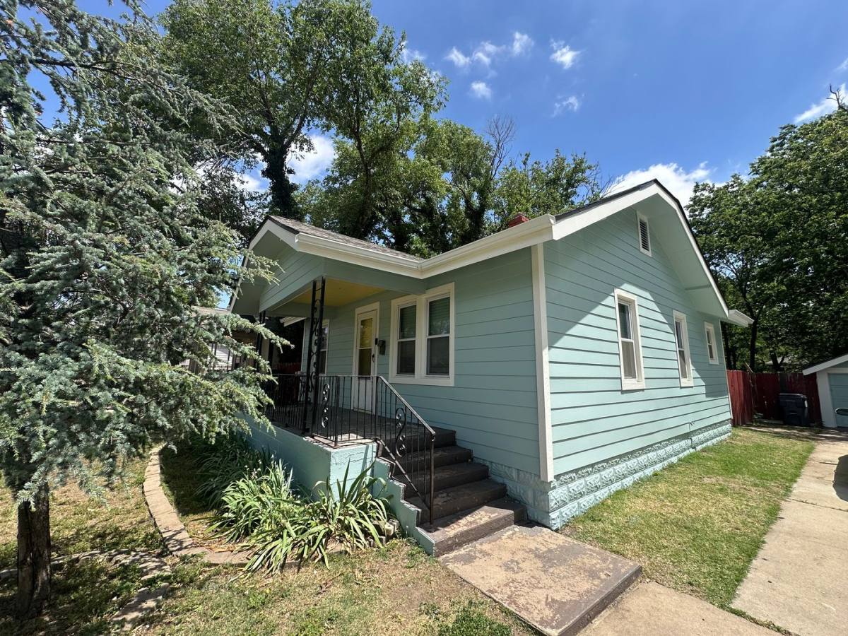 House for rent at 120 S St Clair, Wichita, KS 67213