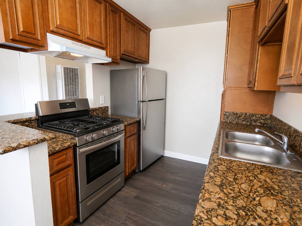 Apartment for rent at 331 Amber Court, Upland, CA 91786