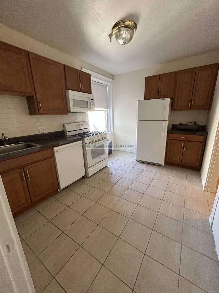 Apartment for rent at 127 Washington St #53, Brighton, MA 02135