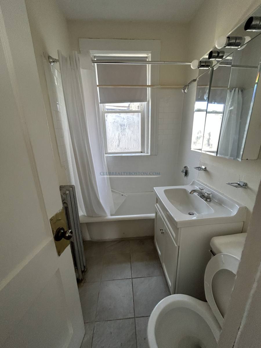 Apartment for rent at 127 Washington St #53, Brighton, MA 02135