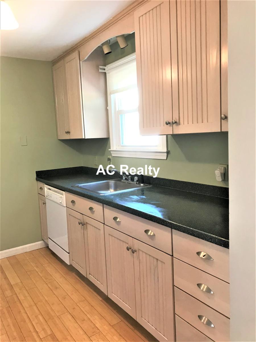 Townhouse for rent at 16 Mount Vernon St, Arlington, MA 02476