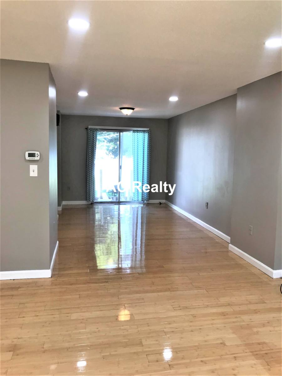 Townhouse for rent at 16 Mount Vernon St, Arlington, MA 02476