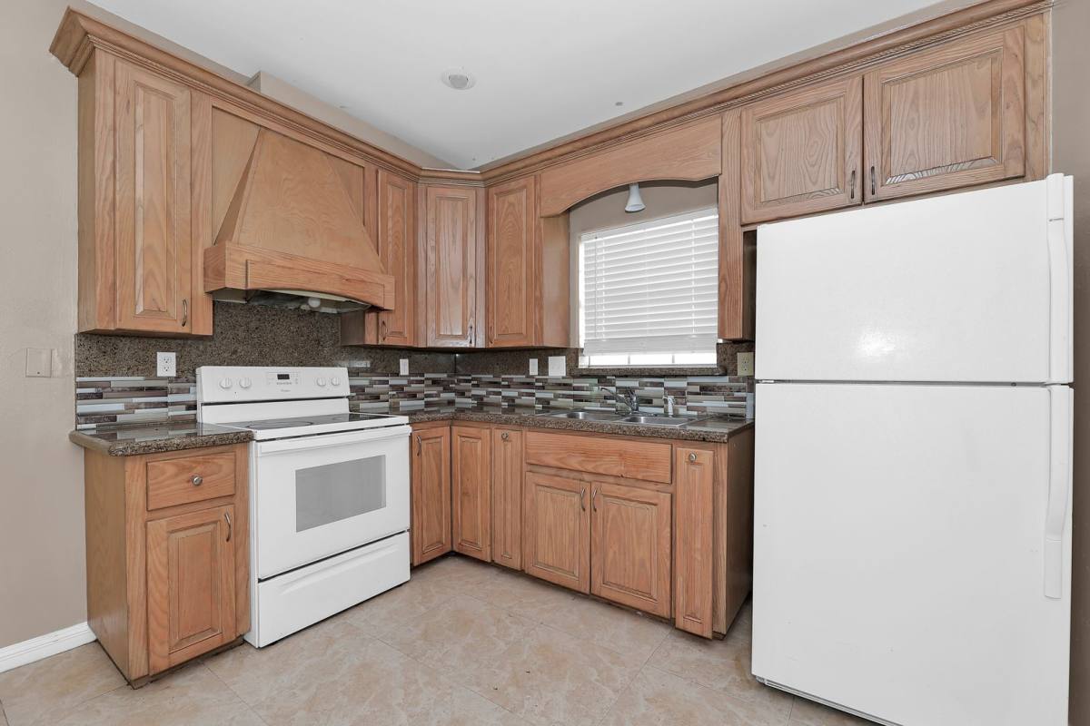 Apartment for rent at 2102 Kimberly Lane, Edinburg, TX 78541
