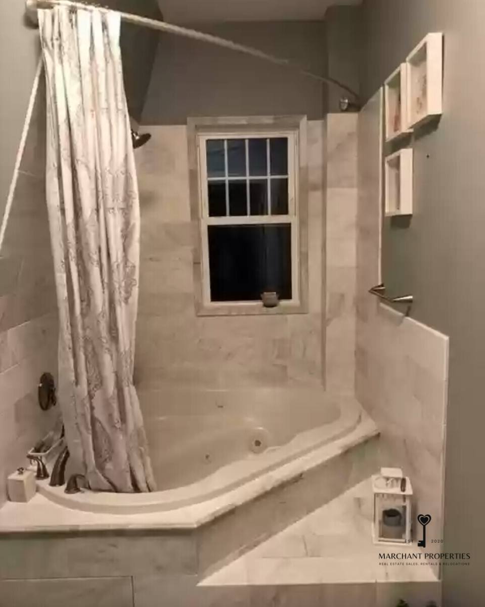 Apartment for rent at 108 Walnut #108, Newtonville, MA 02460