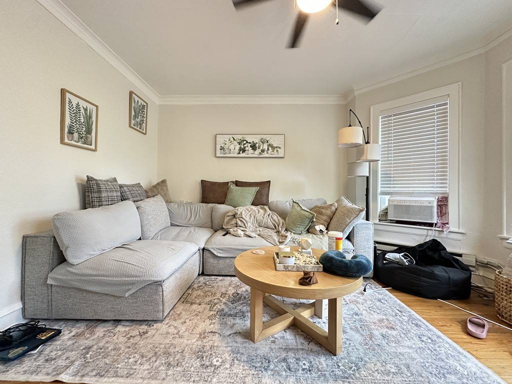 Apartment for rent at 2131 Giddings #A4, Chicago, IL 60625