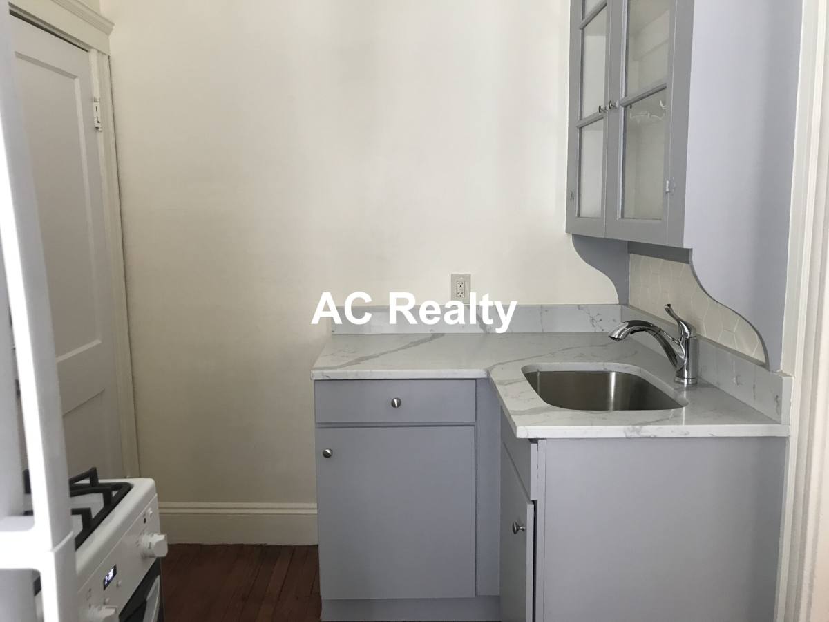 Apartment for rent at 68 Washington St #9, Malden, MA 02148