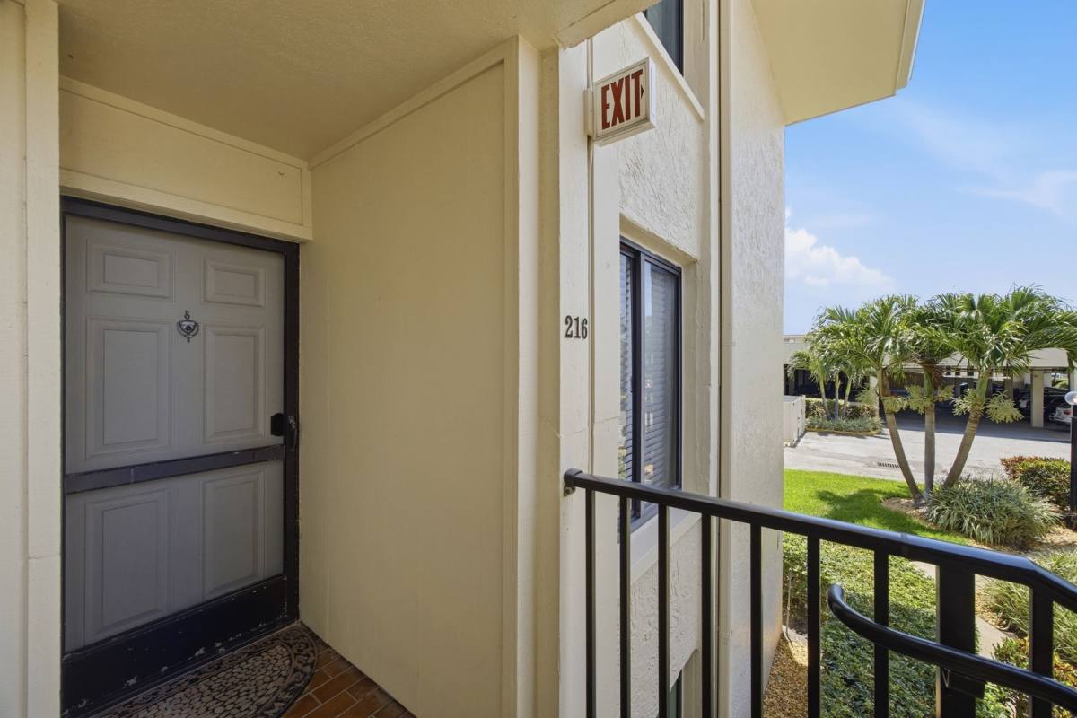 Condo for rent at 6322 Palma Del Mar Blvd S, Saint Petersburg, FL 33715
