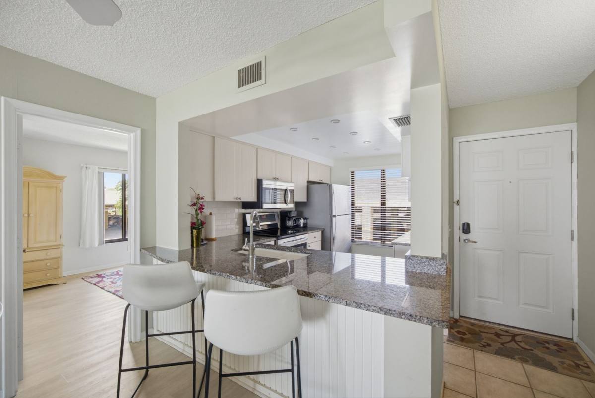 Condo for rent at 6322 Palma Del Mar Blvd S, Saint Petersburg, FL 33715