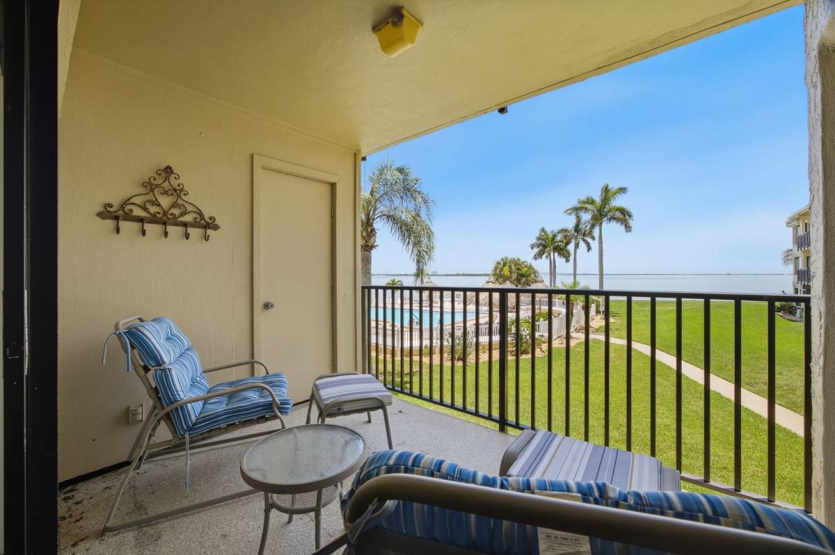 Condo for rent at 6322 Palma Del Mar Blvd S, Saint Petersburg, FL 33715