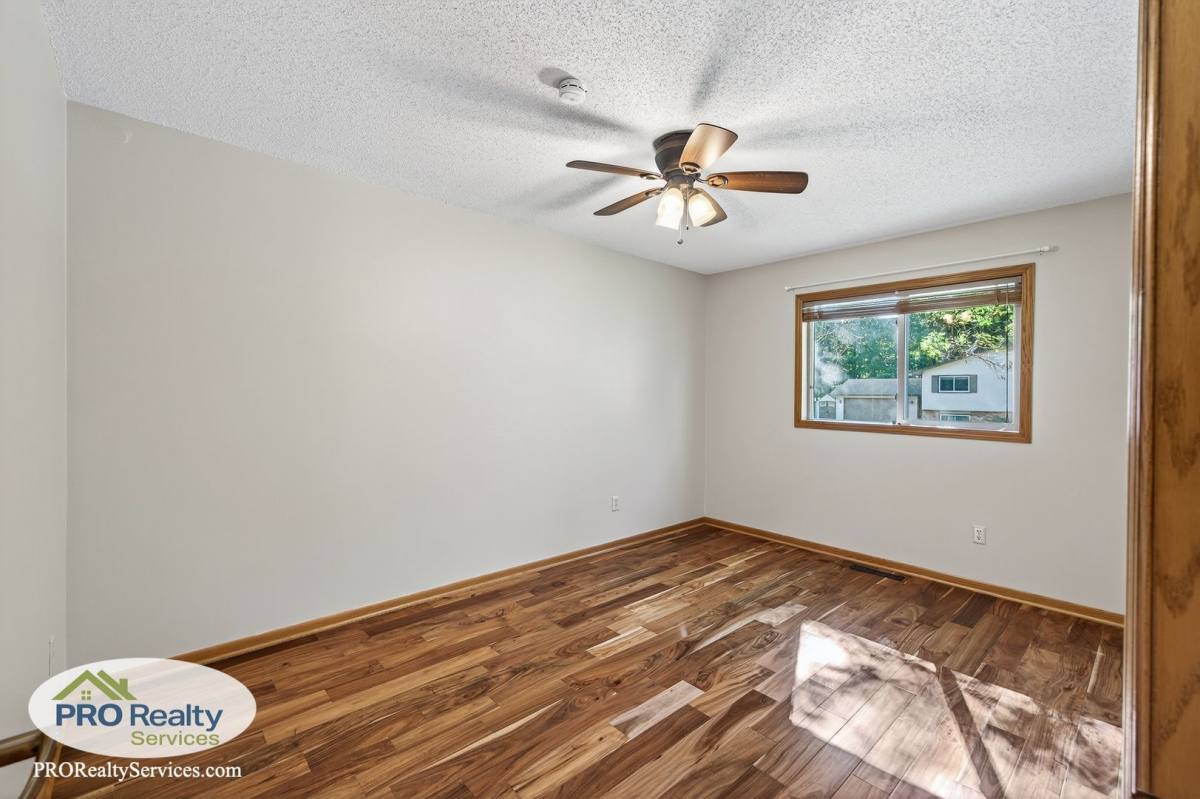 House for rent at 12152 Robin Rd, Osseo, MN 55369
