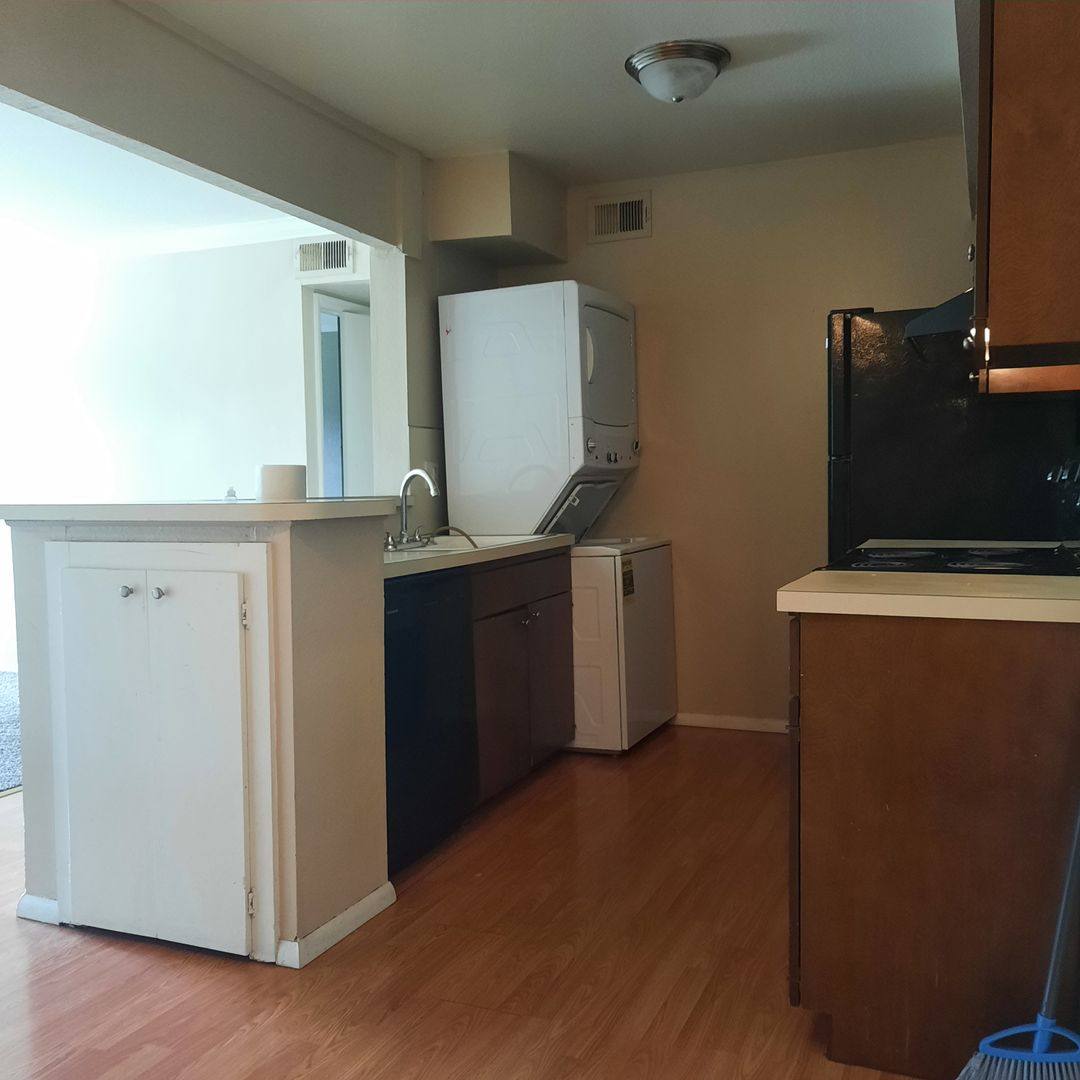 Apartment for rent at 5990 E 33rd Court, Tulsa, OK 74135