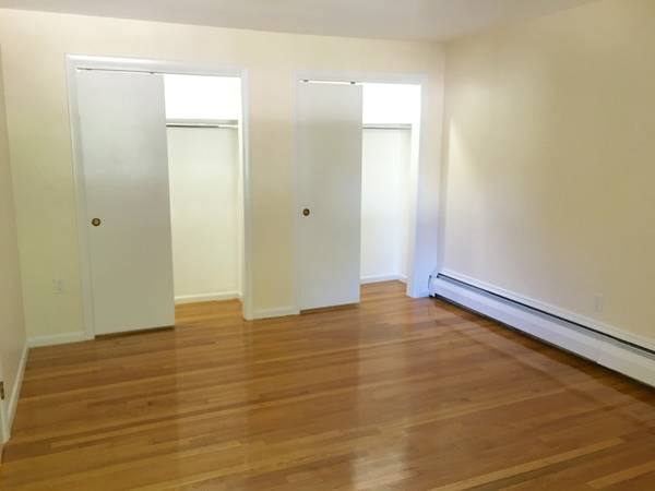 Townhouse for rent at 1017 W Roxbury Parkway, Chestnut Hill, MA 02467
